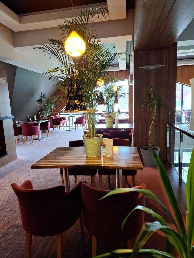 Politechnika Warszawska Osrodek Wypoczynkowy Hotel Sarbinowo Exterior foto