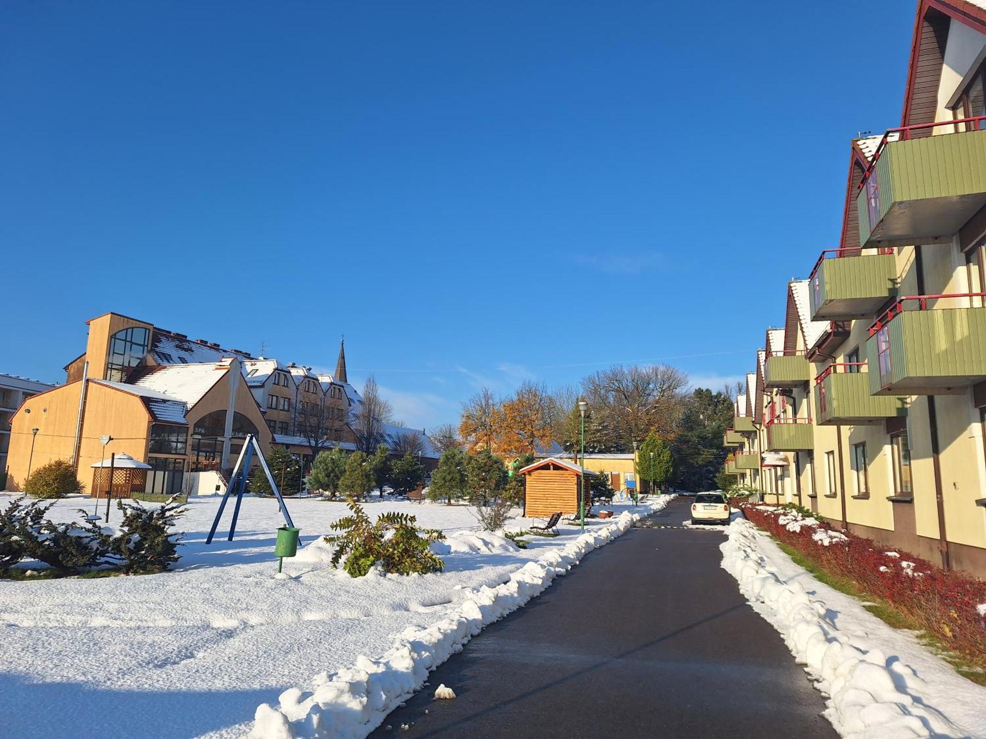 Politechnika Warszawska Osrodek Wypoczynkowy Hotel Sarbinowo Exterior foto